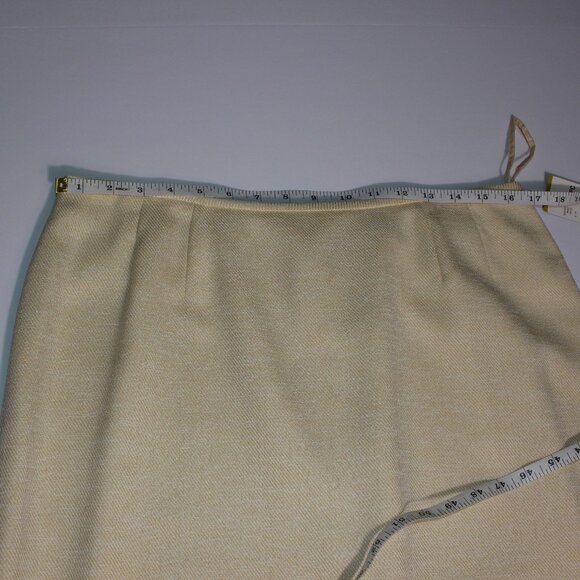 Vintage Evan-Picone 2-Piece Cream Suit with Jacket and Skirt Size 14 - Picture 13 of 15